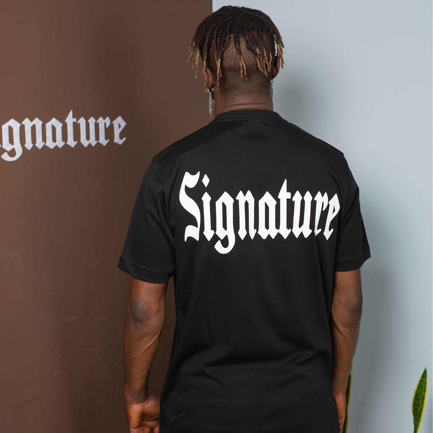 BASIC BLACK T-SHIRT