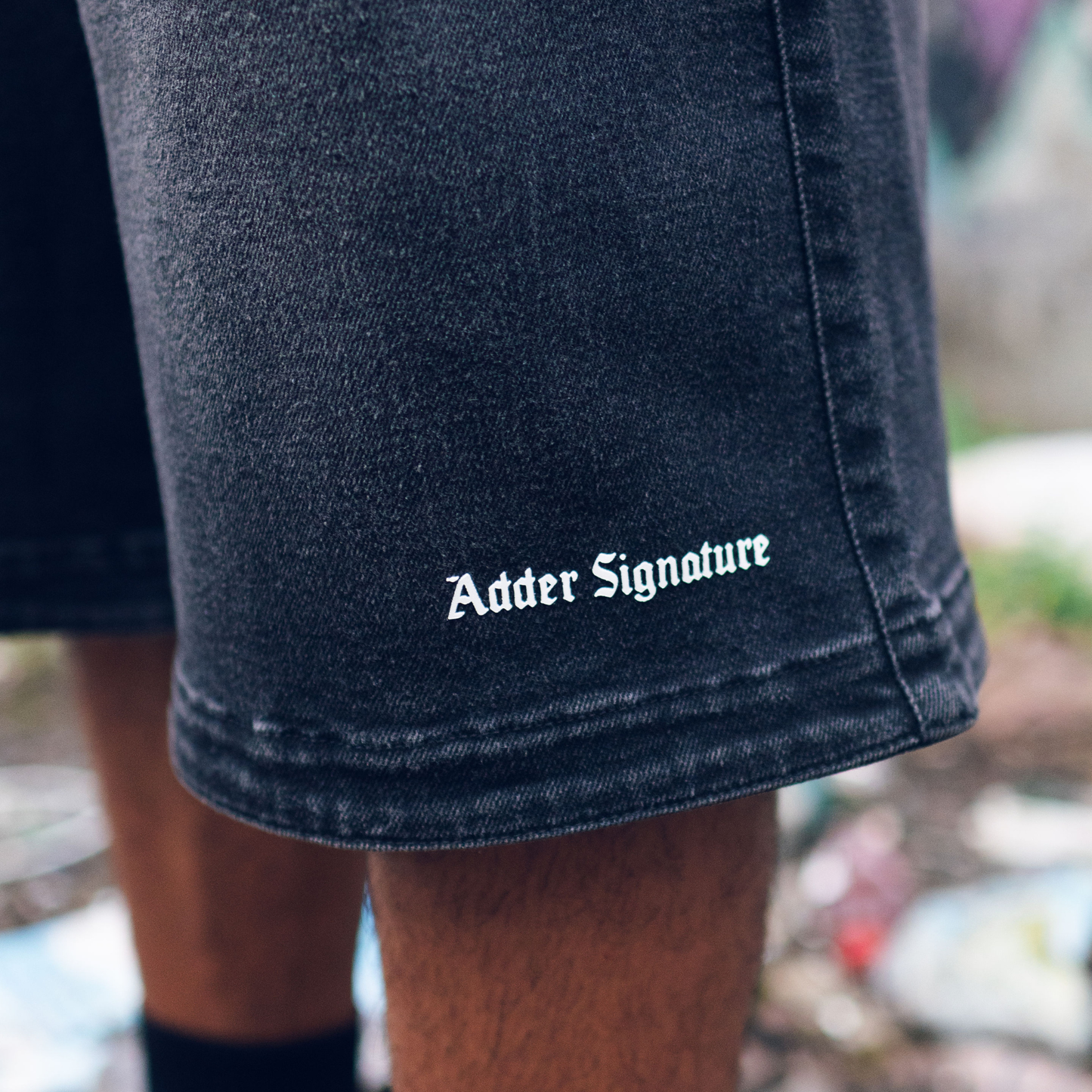 ADDER SIGNATURE LOGO JORTS WASHED BLACK