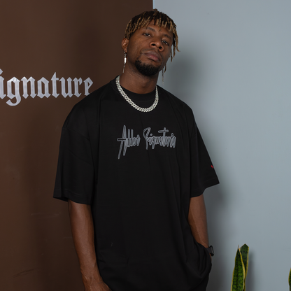 SIGNATURE BLACK T-SHIRT