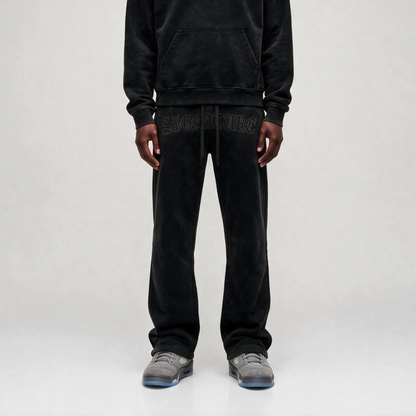 Line Gothic Signature Straightpants Negro